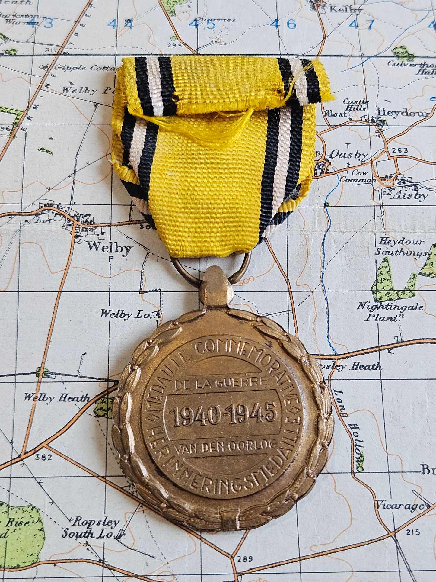 WW2 Belgium 1940-45 Commemorative War Medal Full Size With Ribbon Original.