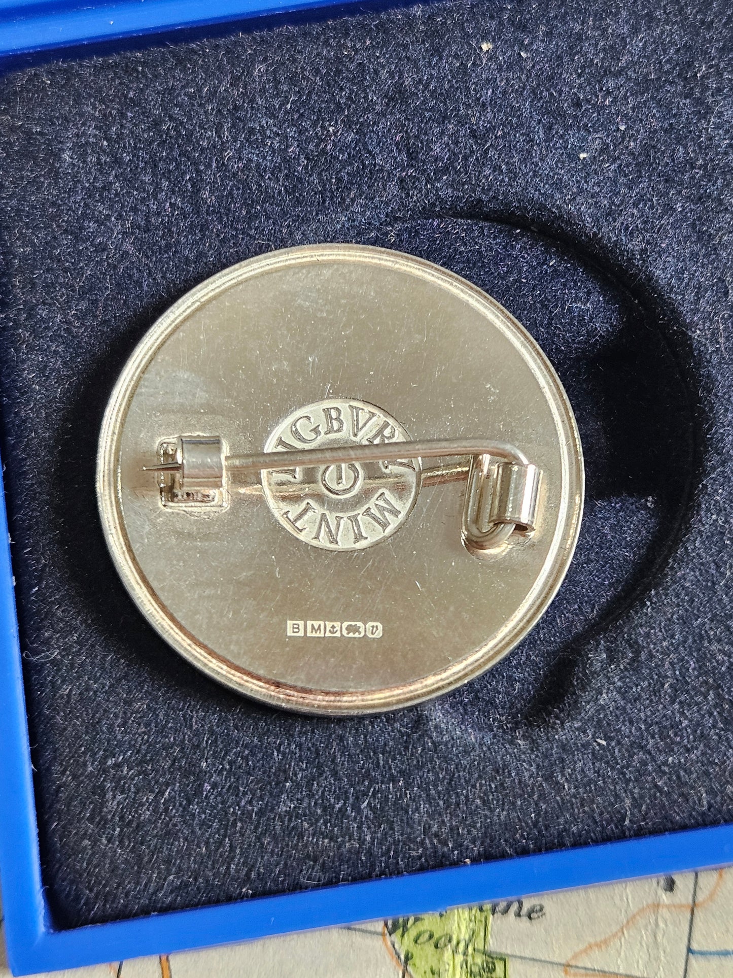 WW2 Veteran Pin Badge - Solid Sterling Silver. Fully Hallmarked.