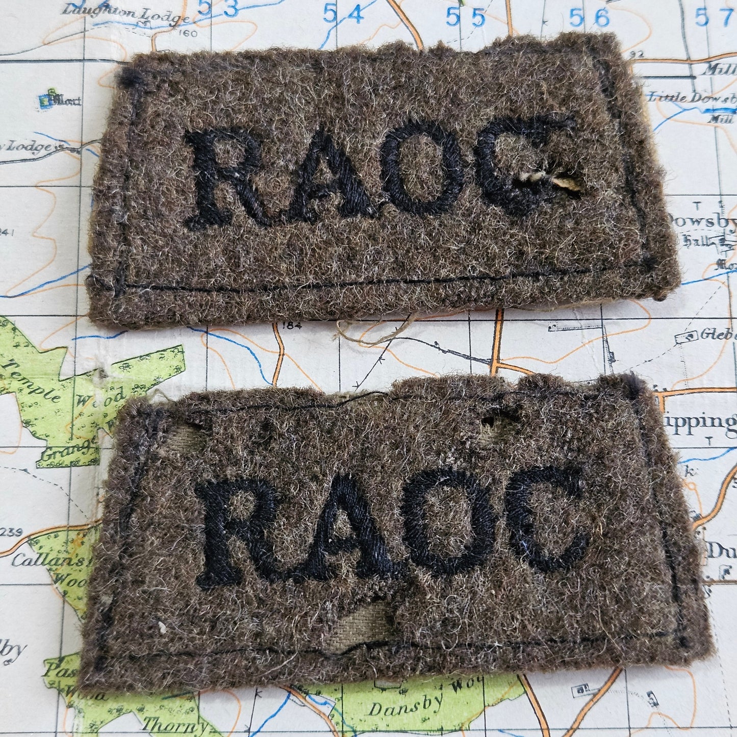 Genuine WW2 Royal Army Ordnance Corps RAOC Slip On Shoulder Titles