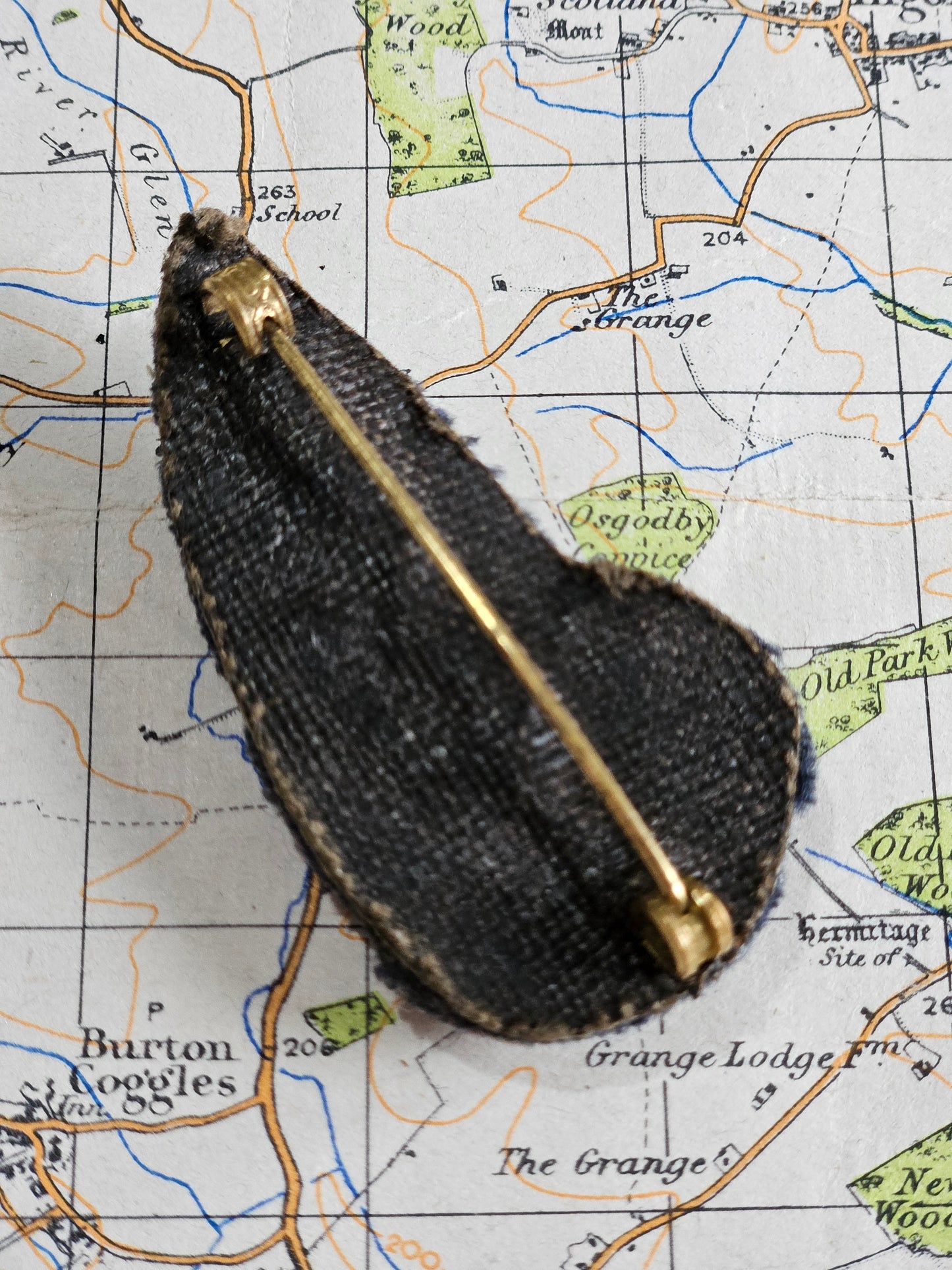 British: Royal Air Force “Engineers” bullion wire woven brevet.