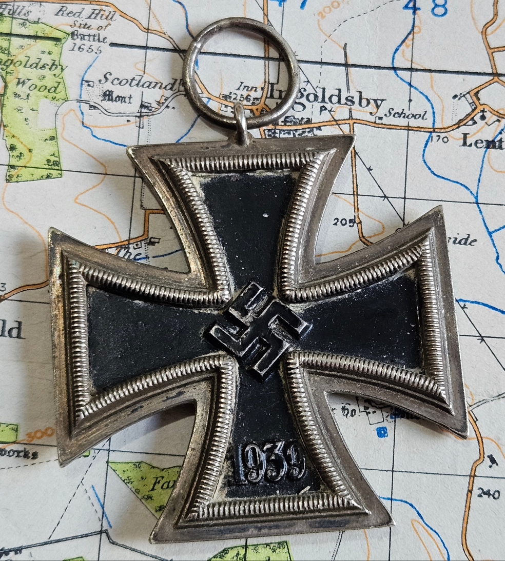 Original WW2 German, Nazi Iron Cross 2nd Class medal, unmarked.
