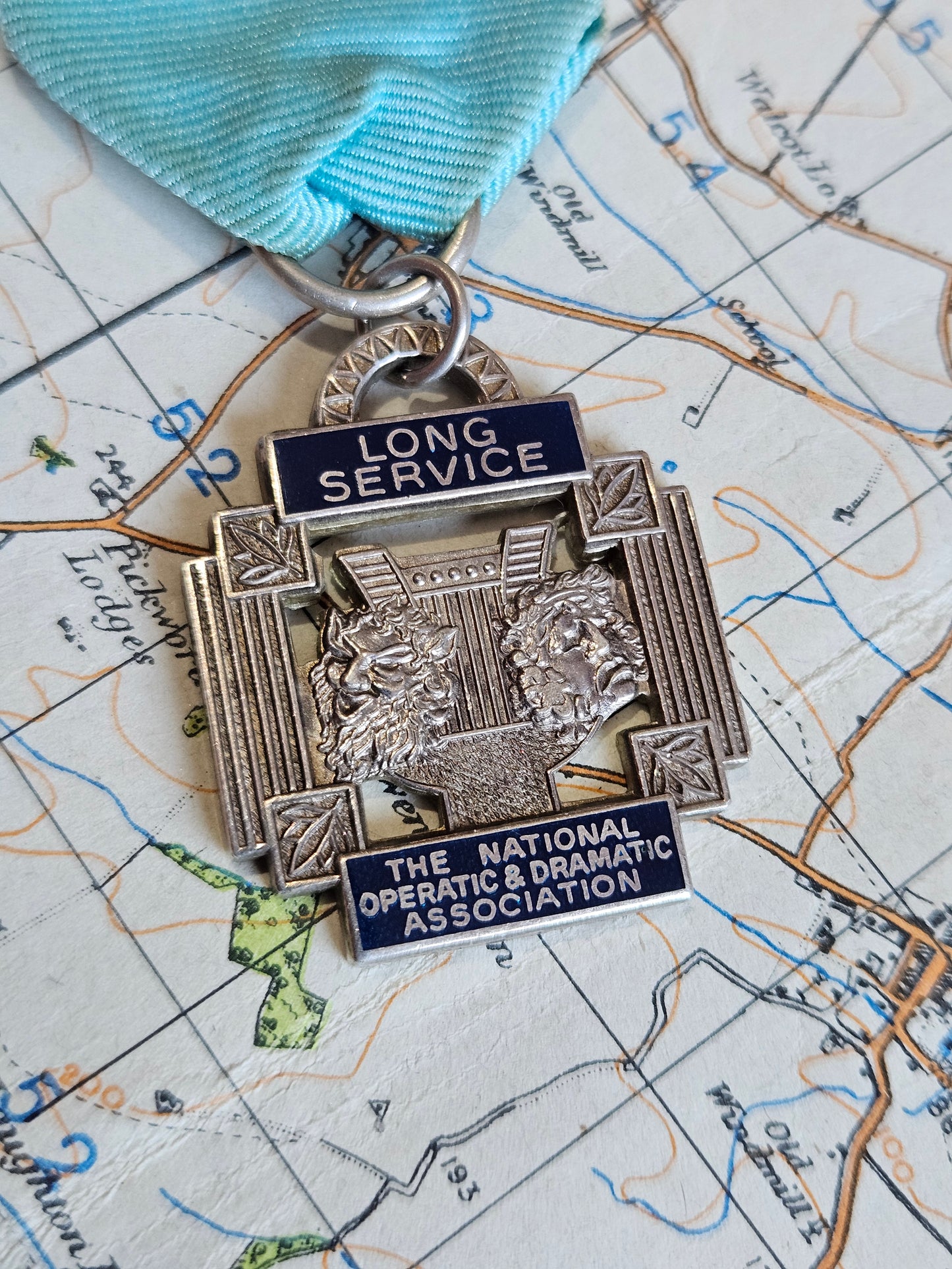 NATIONAL OPERATIC & DRAMATIC ASSOC HALLMARKED SILVER LONG SERVICE MEDAL