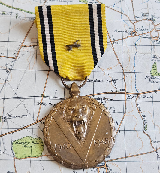 WW2 Belgium 1940-45 Commemorative War Medal Full Size With Ribbon Original.