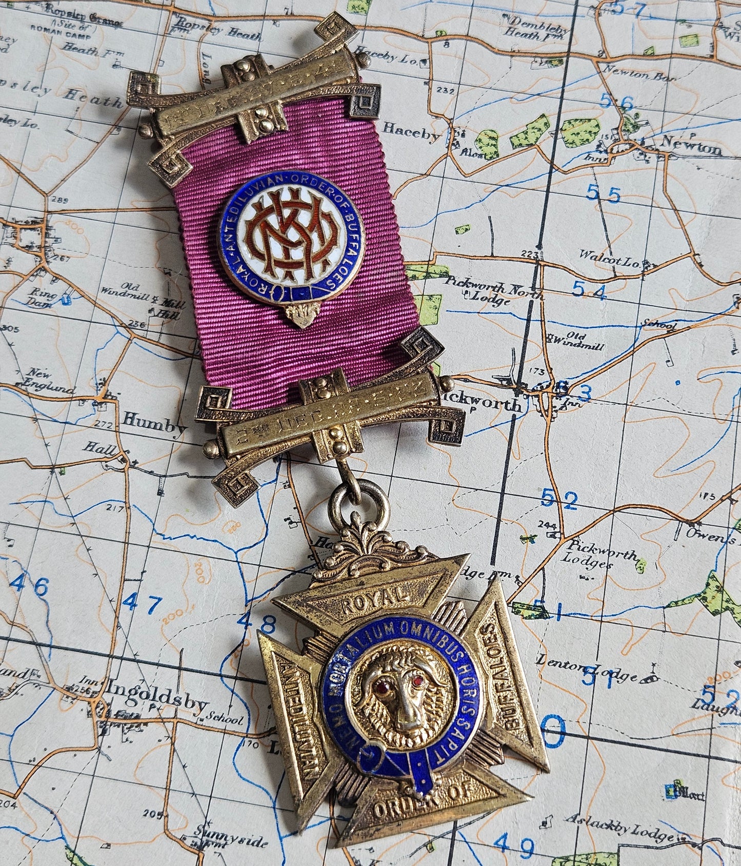 Vintage 1956 Silver with gilt masonic jewel, medal, RAOB, Alhambra Lodge 4704.