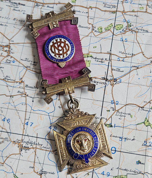 Vintage 1956 Silver with gilt masonic jewel, medal, RAOB, Alhambra Lodge 4704.