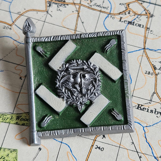 WW2 German Flag Day Badge - "Tinnie"