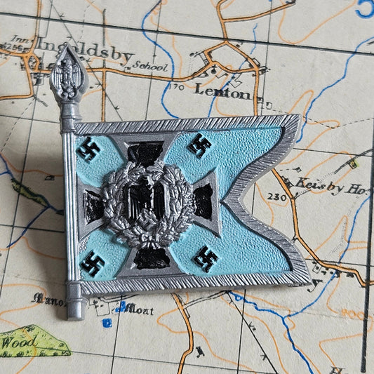 WW2 German Flag Day Badge - "Tinnie"