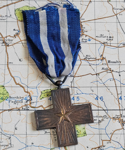 Original WWI Italian Army War Merit Cross Medal