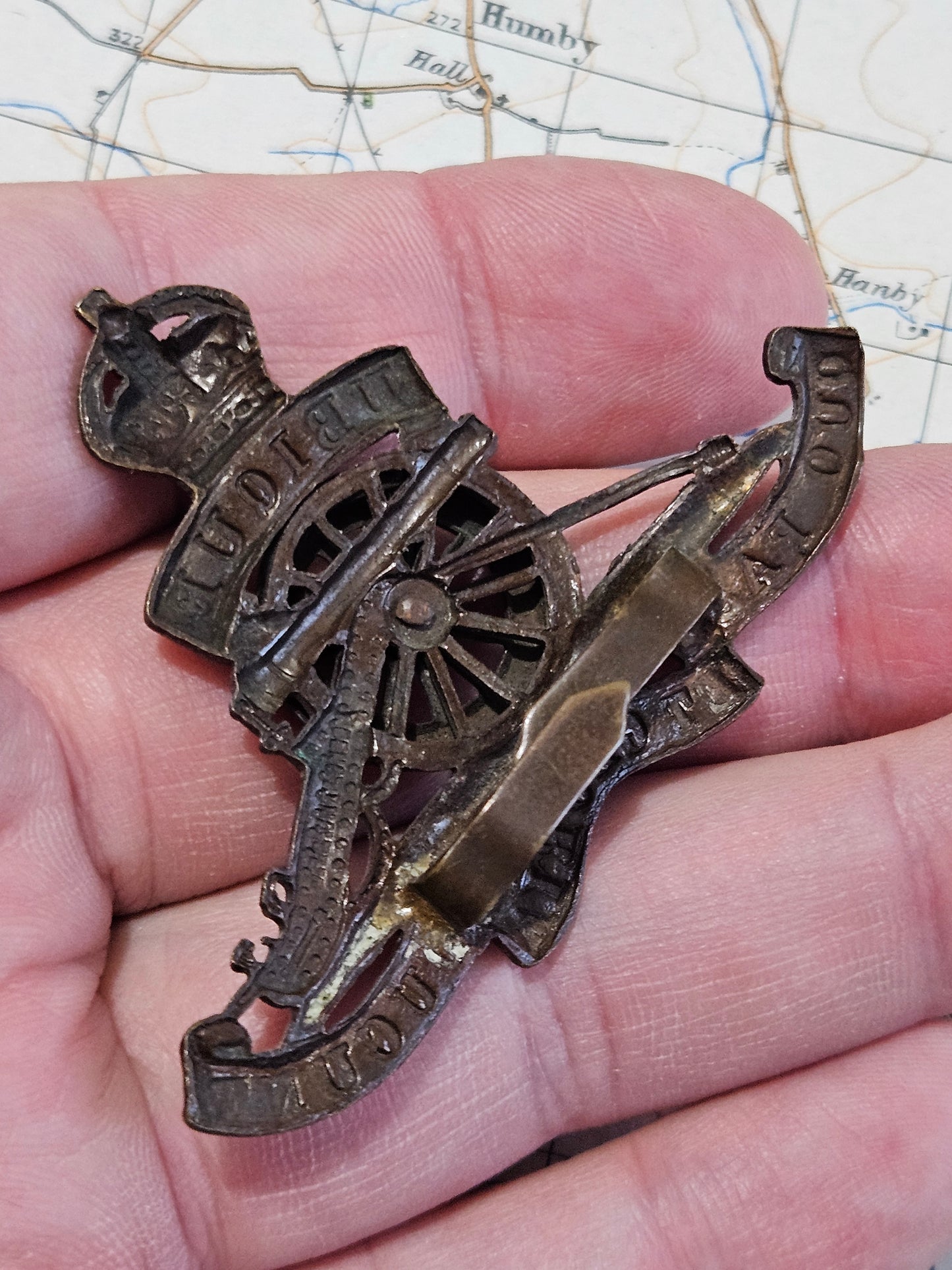 WWI Royal Artillery Regiment Officer's Bronze Cap Badge GAUNT LONDON